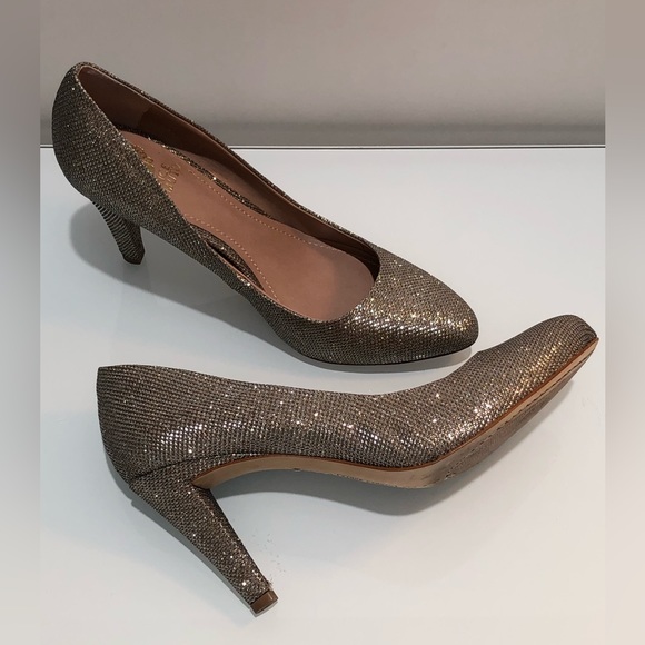 Vince Camuto Heels - Perfect Wedding Shoes - Picture 8 of 15